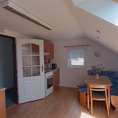 Apartment Vcelakov Zewnętrze zdjęcie